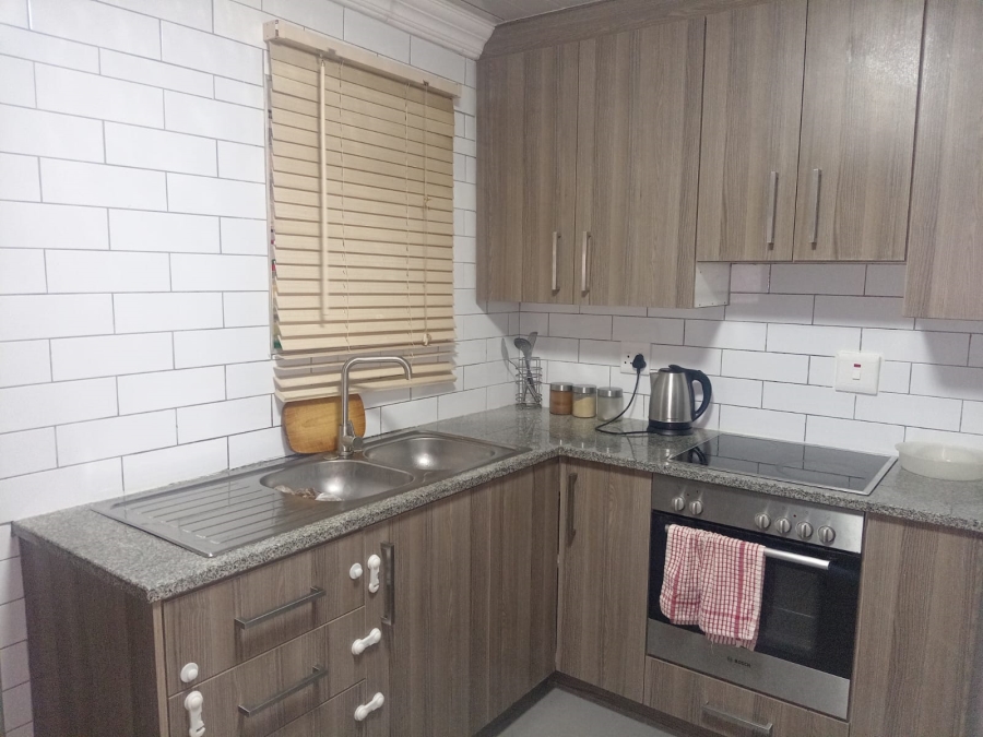 4 Bedroom Property for Sale in Westridge Western Cape